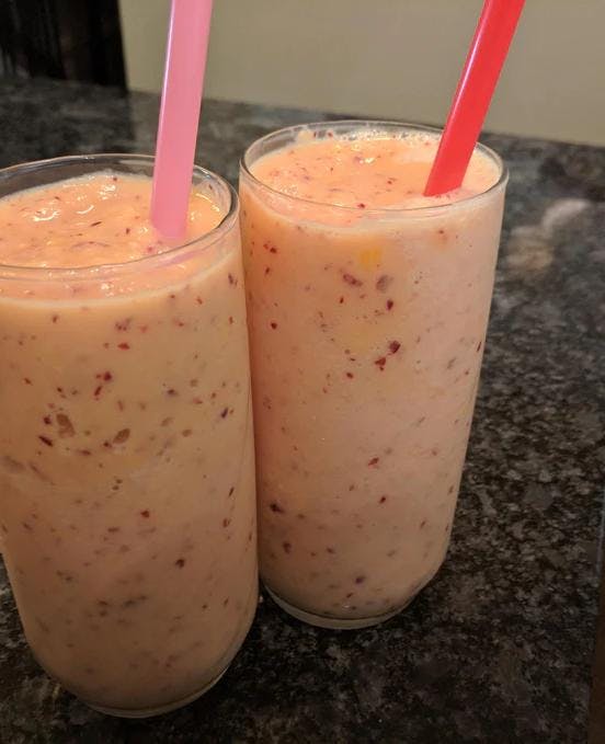 Cover Image for Tropical Guava Smoothie